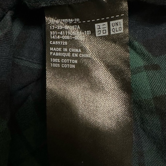 UNIQLO Mens Button Down - Picture 5 of 6